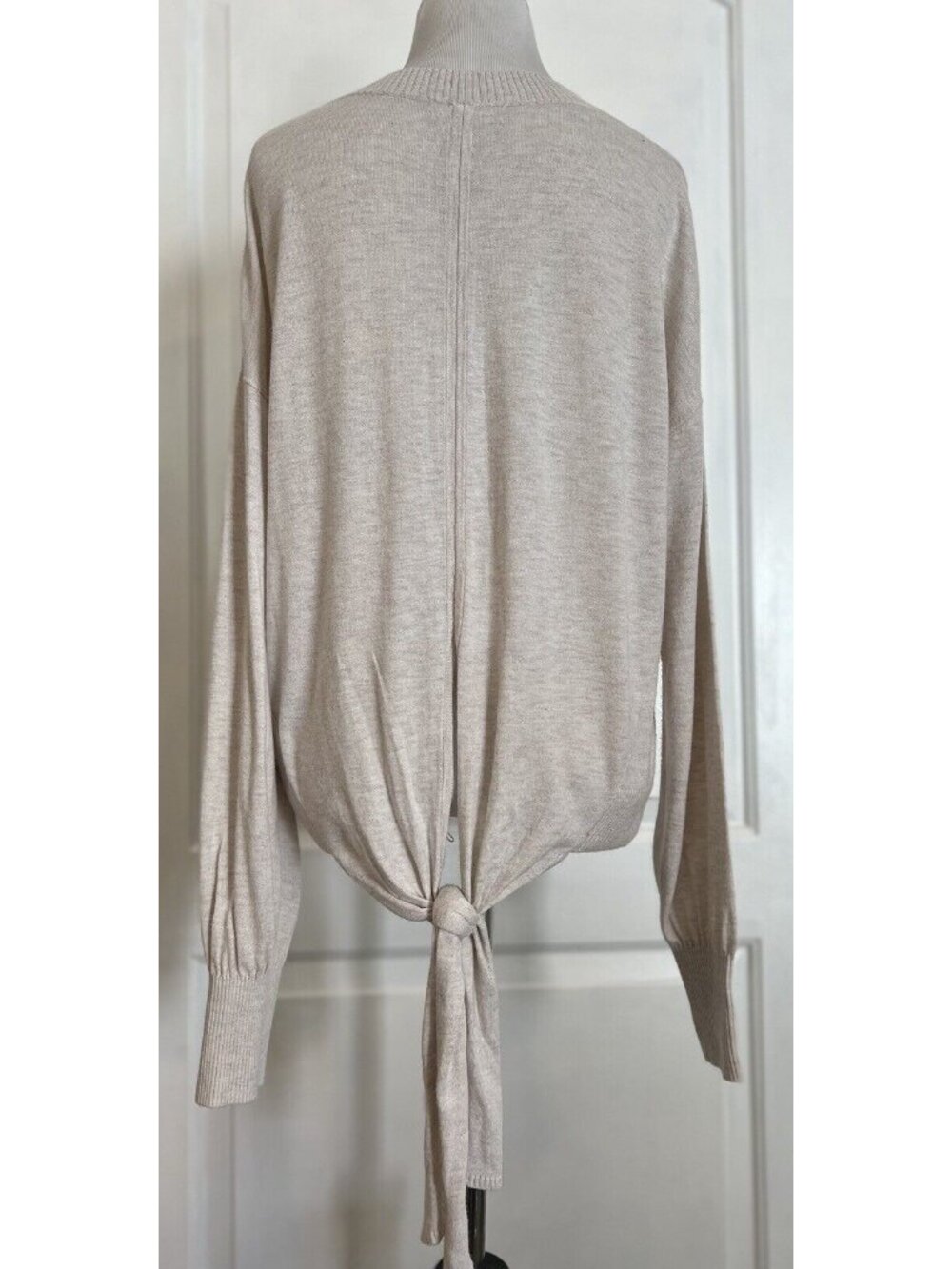 $98 Chelsea28 Viscose Cashmere Blend Pullover Designer Knit Top Tie Knot Back M - Picture 4 of 11